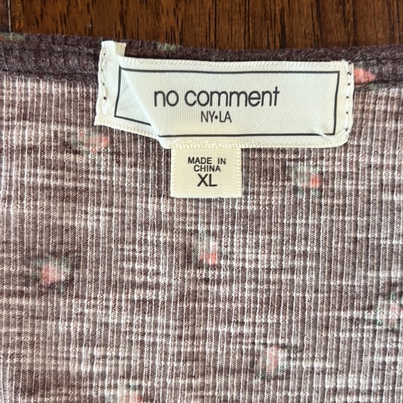 Cute XL Top - Picture 2 of 8